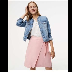 NWT Ann Taylor LOFT Pink Fluid Wrap Skirt Size 6.